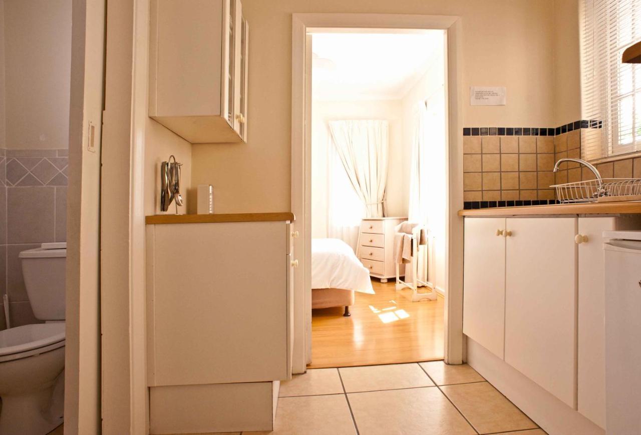 Squirrels Way Cottages ケープタウン エクステリア 写真