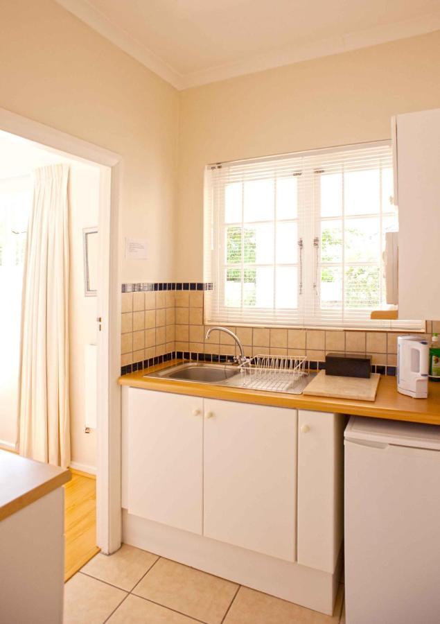 Squirrels Way Cottages ケープタウン エクステリア 写真